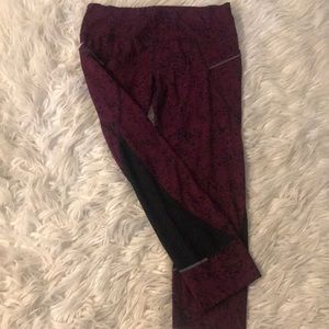 Athleta size M plum and black workout pants